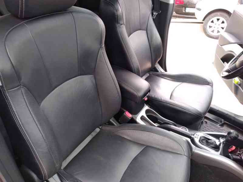 MITSUBISHI OUTLANDER 2.2 DI-D AWD AT 7 MÍST - foto 14