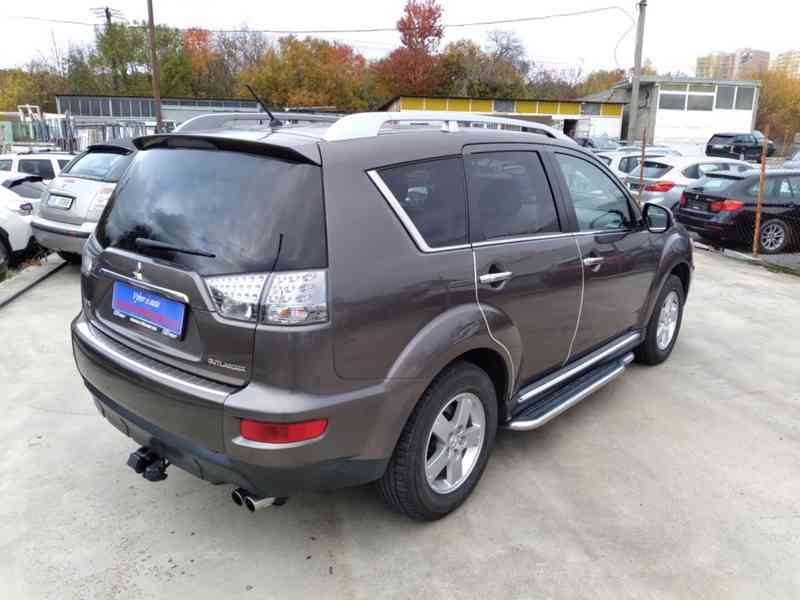 MITSUBISHI OUTLANDER 2.2 DI-D AWD AT 7 MÍST - foto 6