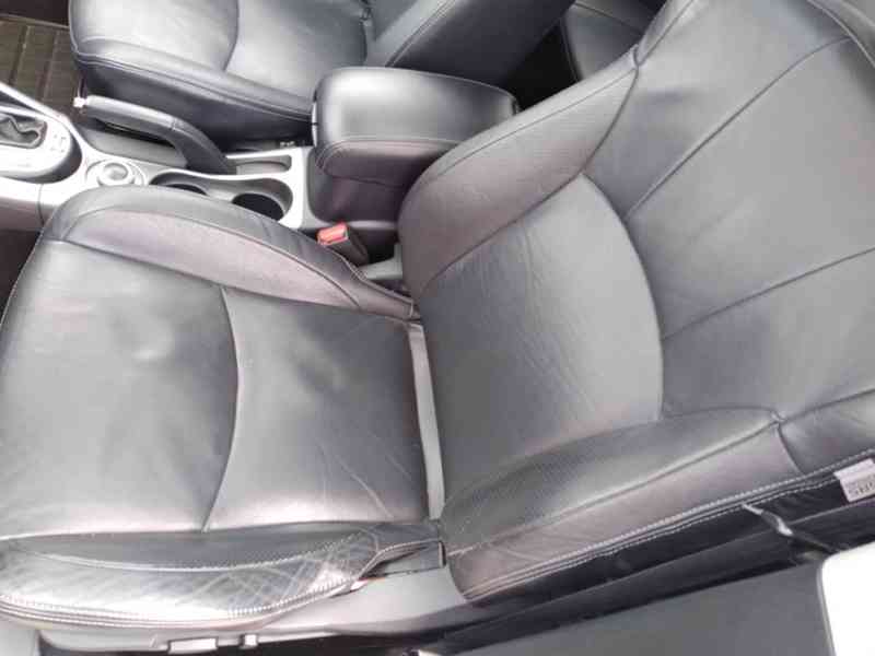 MITSUBISHI OUTLANDER 2.2 DI-D AWD AT 7 MÍST - foto 10
