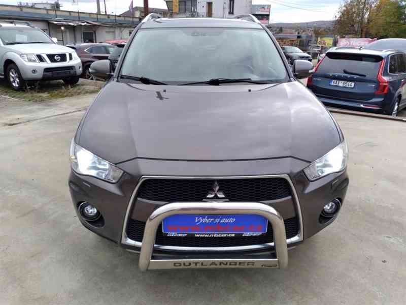 MITSUBISHI OUTLANDER 2.2 DI-D AWD AT 7 MÍST - foto 2