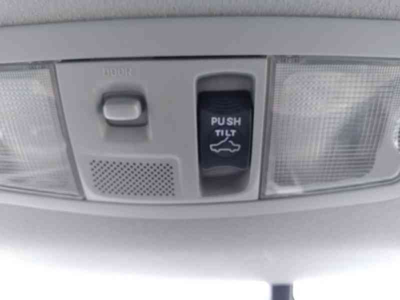 MITSUBISHI OUTLANDER 2.2 DI-D AWD AT 7 MÍST - foto 29