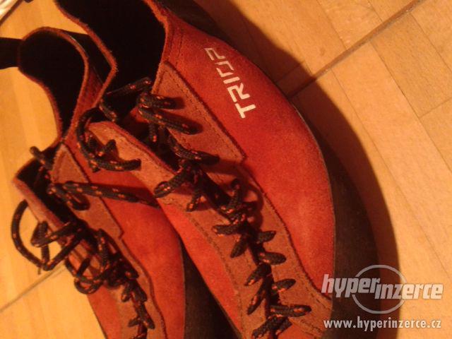 Pánské kožené lezecké boty vel. 41,5 - foto 1
