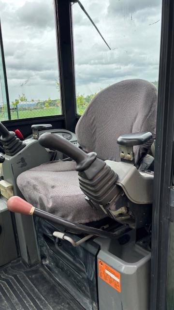 Prodám minibagr Bobcat E20 Rok výroby 2019 - foto 4