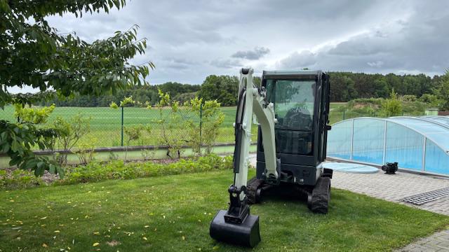 Prodám minibagr Bobcat E20 Rok výroby 2019 - foto 3