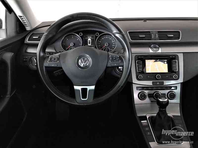 Volkswagen Passat B7 Comfortline 2.0TDi BMT, Navigace, 2012 - foto 9