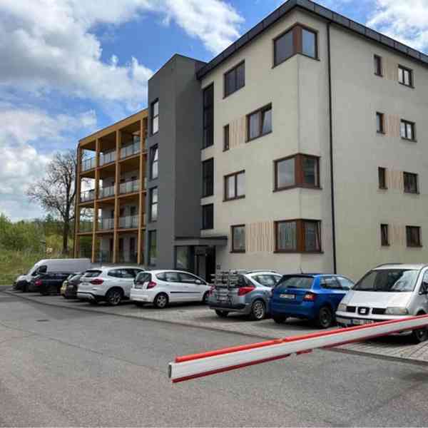 Pronájem bytu 2+kk ve Dvoře Králové nad Labem - foto 2