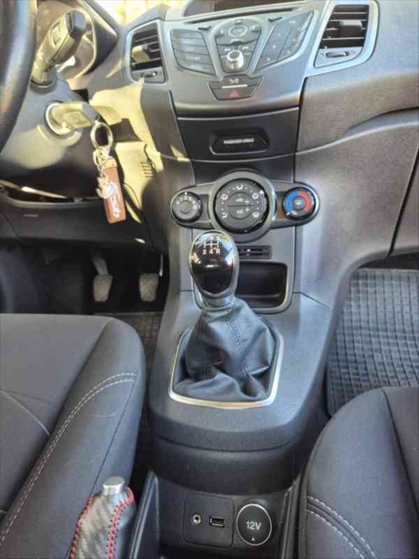 Ford Fiesta 1,2 - foto 6