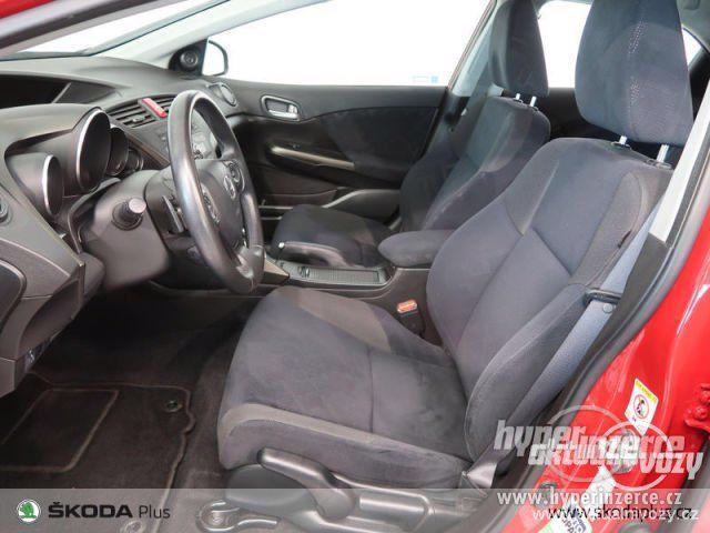 Honda Civic 1.8, benzín, automat, RV 2013, kůže - foto 5