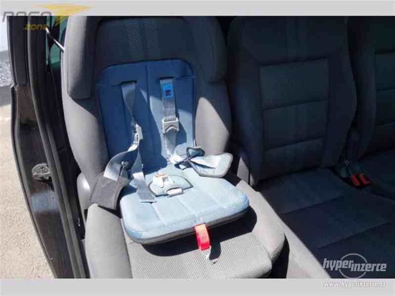 Otočné autosedačky s loketní opěrkou - posuvné VW Sharan - foto 8