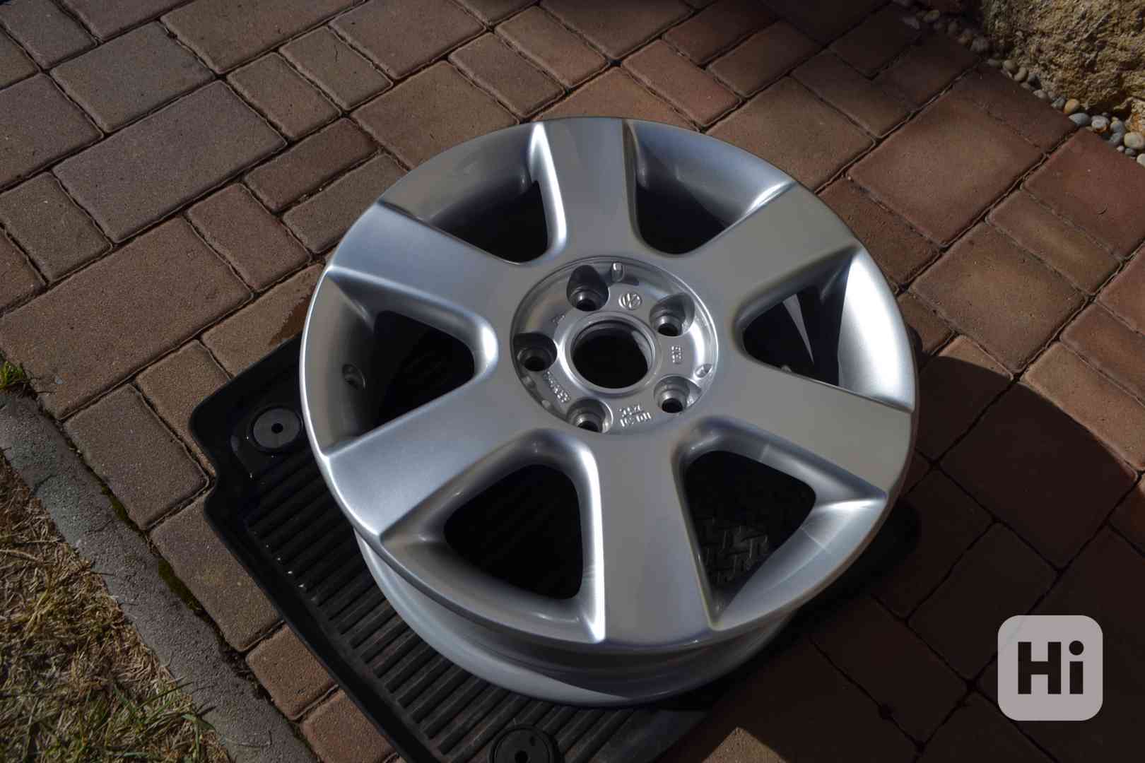1ks nový alu disk R16- VW Touran 5x112 - foto 1