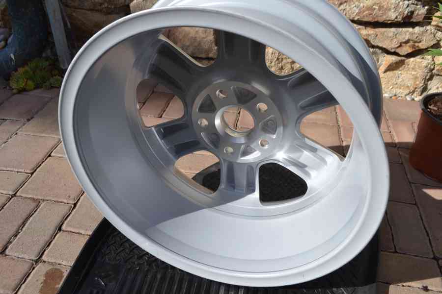 1ks nový alu disk R16- VW Touran 5x112 - foto 4