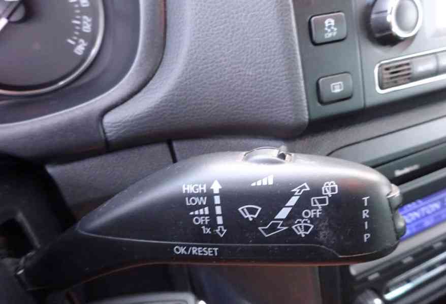 Škoda Roomster 1.2 TSI r.v.2012 (63 kw) serviska stk:9/2027 - foto 11