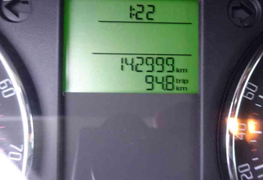 Škoda Roomster 1.2 TSI r.v.2012 (63 kw) serviska stk:9/2027 - foto 7