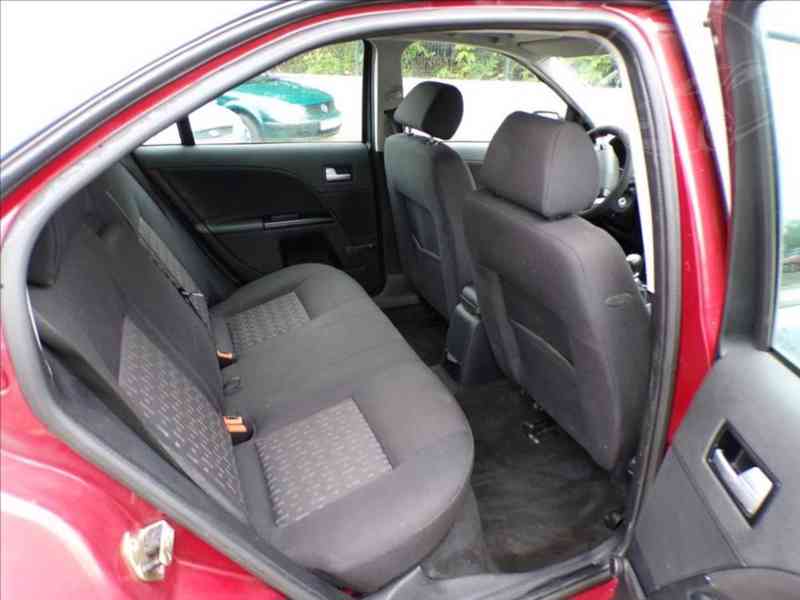 Ford Mondeo 1,8 16V TAŽNÉ ZAŘÍZENÍ - foto 11