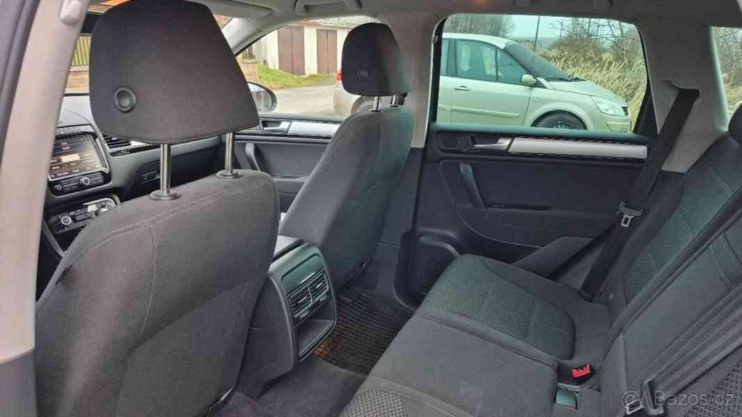 Volkswagen Touareg 3,0   TDI, 4x4, 180 kW, první majite - foto 11