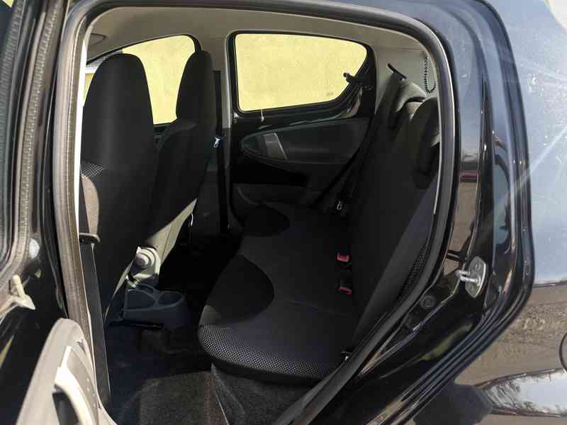 Toyota Aygo 1.0i 50kW/Klima/118tisKM - foto 14