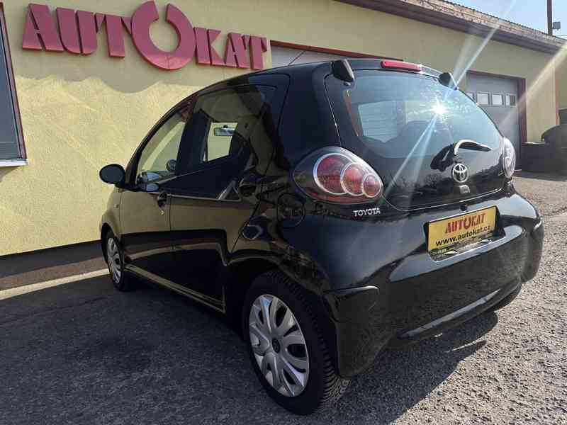 Toyota Aygo 1.0i 50kW/Klima/118tisKM - foto 8