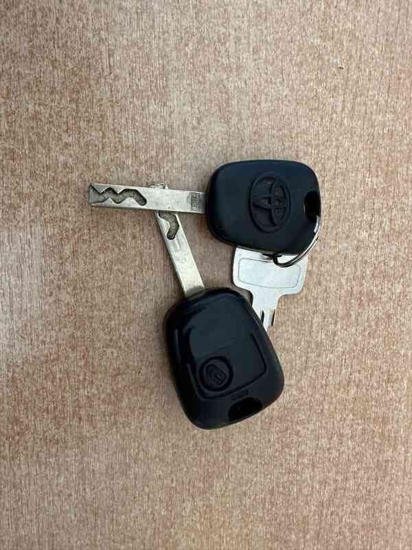 Toyota Aygo 1.0i 50kW/Klima/118tisKM - foto 26