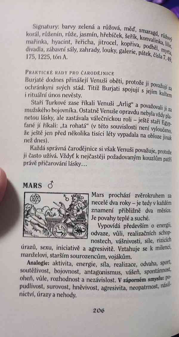Každá žena se může stát čarodějkou - foto 5