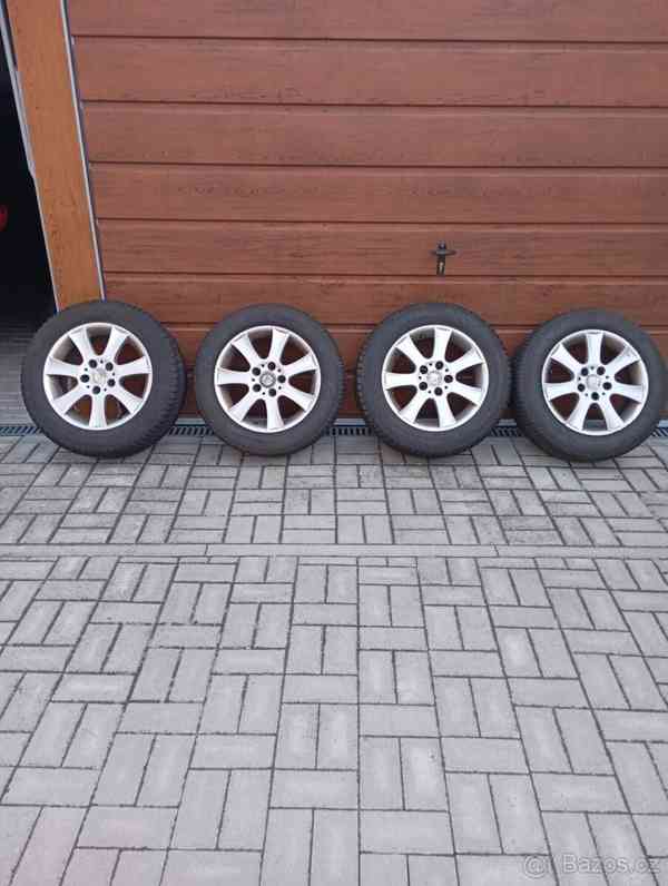 Audi A4 B 8 - foto 3