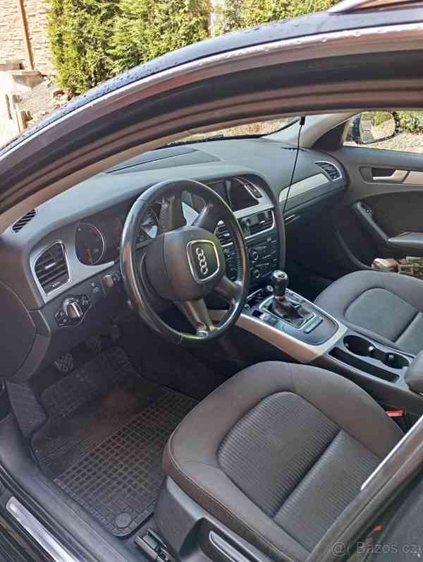 Audi A4 B 8 - foto 2