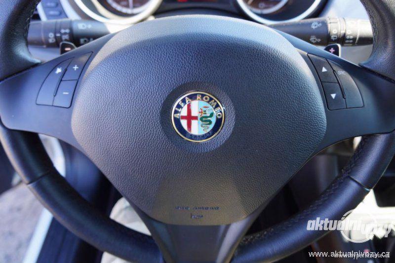 Alfa Romeo Giulietta 2.0, nafta, automat, r.v. 2013 - foto 7