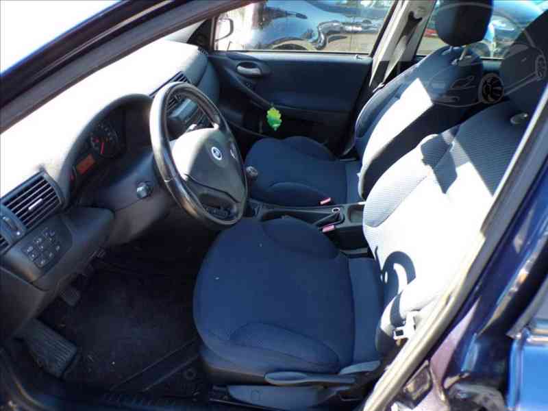 Fiat Stilo 1,8 16V TAŽNÉ ZAŘÍZENÍ - foto 7