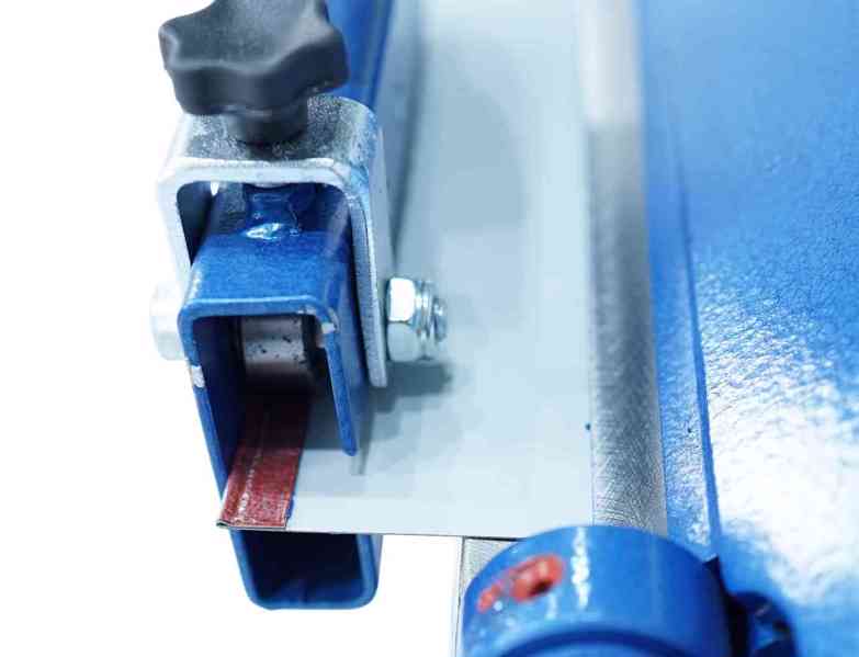 Ruční ohýbačka plechu 1400/1,2/145°  Prod-Masz - foto 9