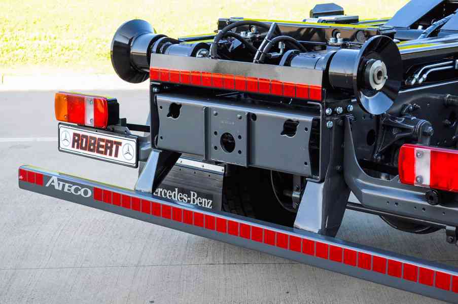 MERCEDES ATEGO 1218 NOVÝ HÁKOVÝ NOSIČ KONTEJNERŮ EURO5 - foto 17