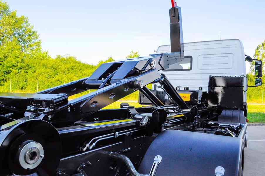 MERCEDES ATEGO 1218 NOVÝ HÁKOVÝ NOSIČ KONTEJNERŮ EURO5 - foto 83