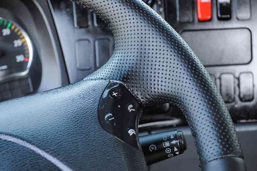 MERCEDES ATEGO 1218 NOVÝ HÁKOVÝ NOSIČ KONTEJNERŮ EURO5 - foto 60