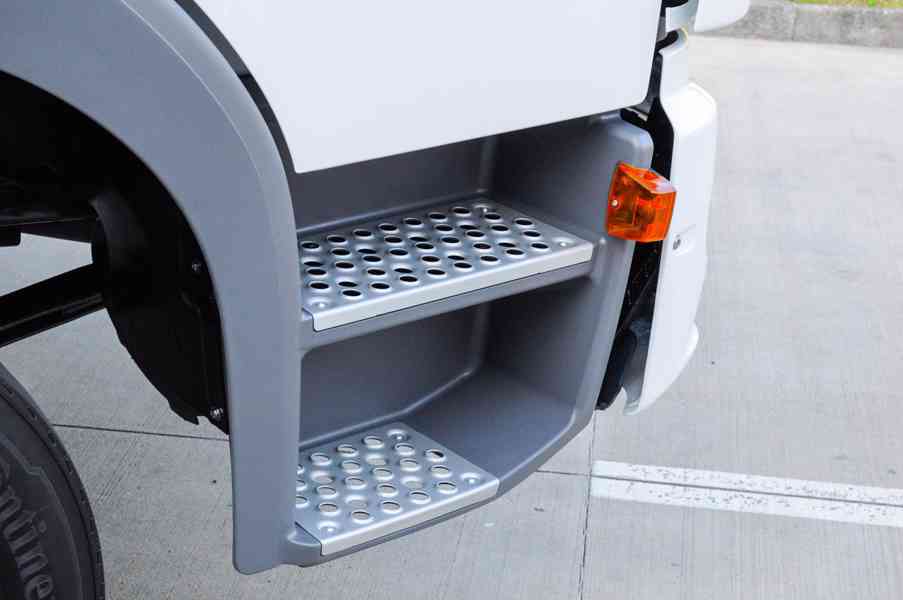 MERCEDES ATEGO 1218 NOVÝ HÁKOVÝ NOSIČ KONTEJNERŮ EURO5 - foto 9