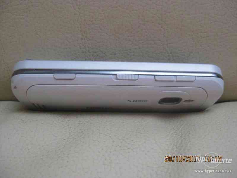 Nokia C6-00 - dotykový telefon s QWERTY klávesnicí TOP stav - foto 6