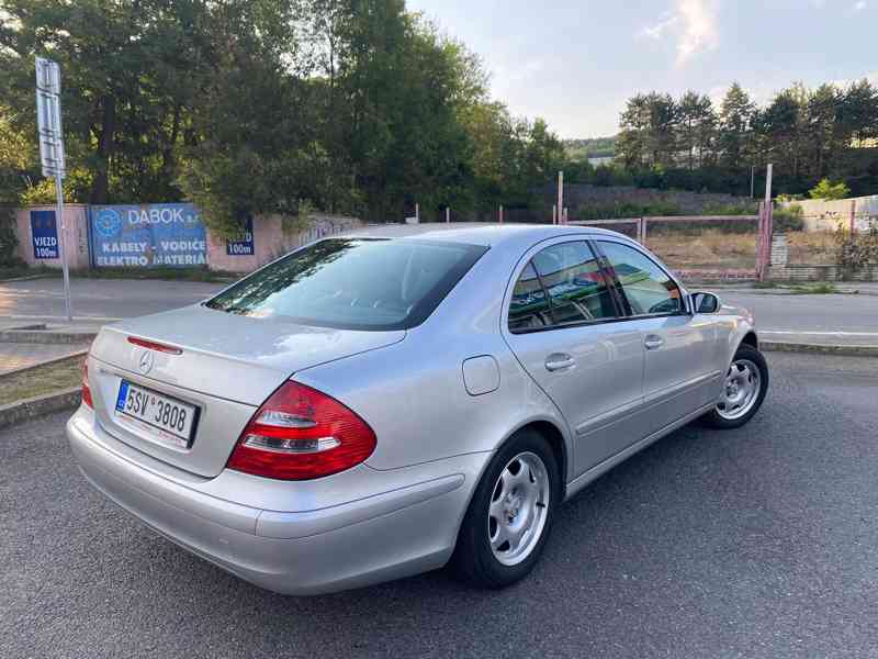 Mercedes -Benz, 211.  E200. LPG - foto 3