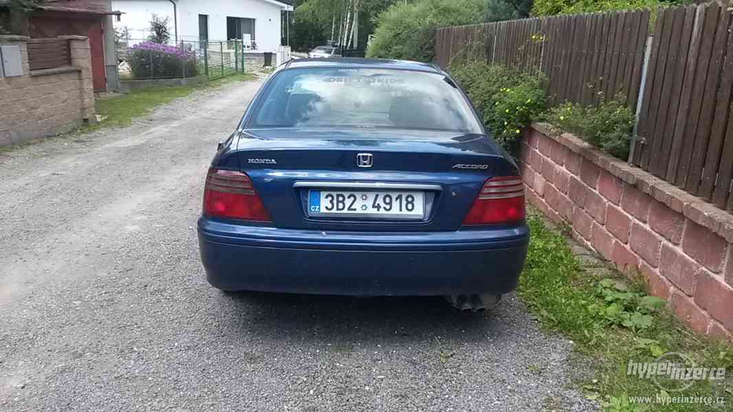 Honda Accord 6G 2.0i - foto 1