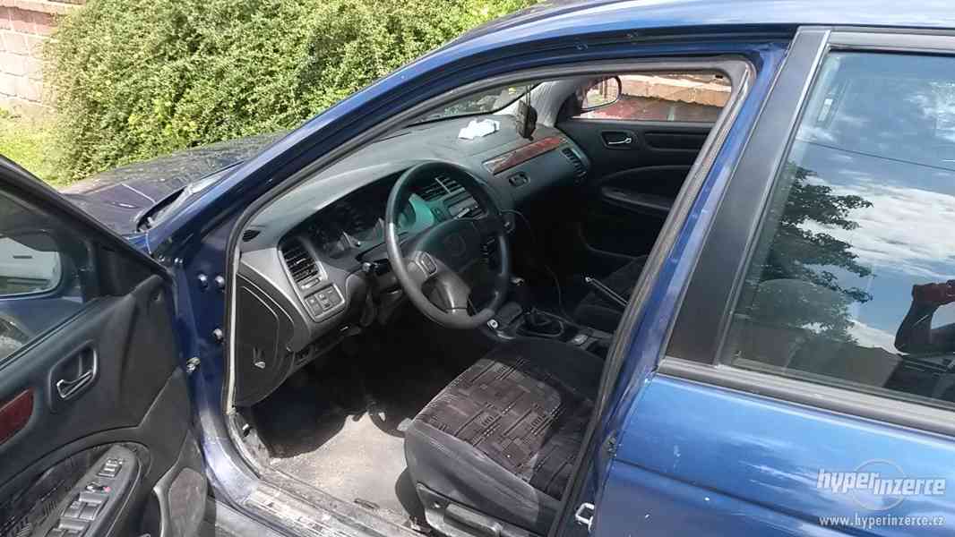 Honda Accord 6G 2.0i - foto 4