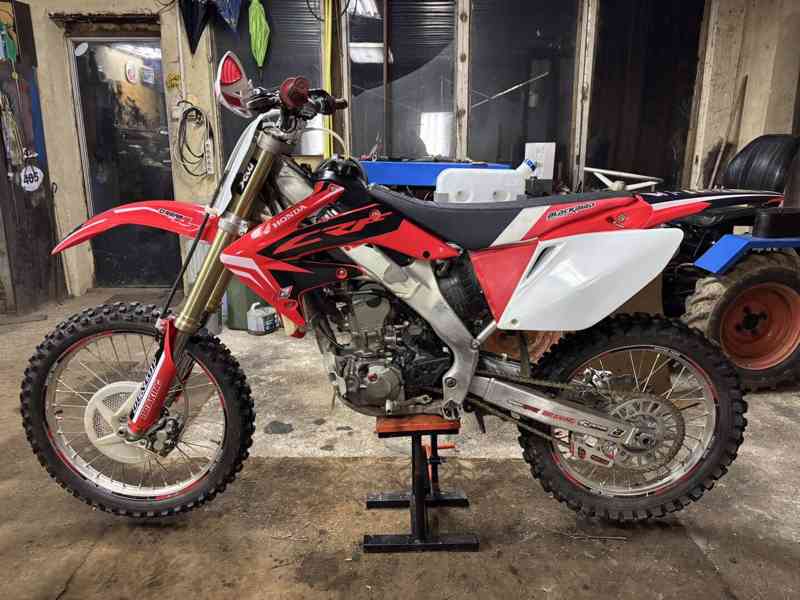 Honda CRF 250R - foto 5