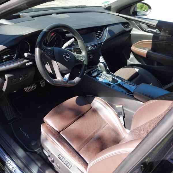 Opel Insignia B ST Innovation 2,0 CDTi 154 Kw 4x4 automat - foto 8