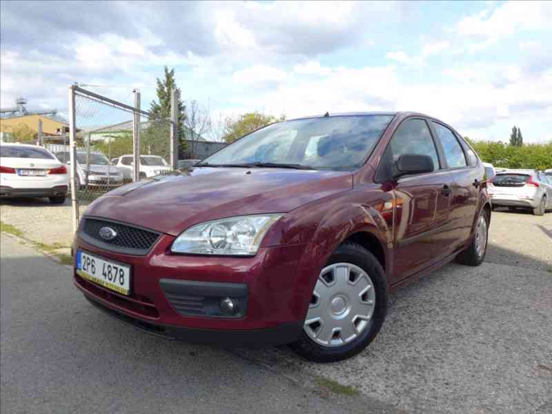 Ford Focus 1,6 i KOUPENO CZ KLIMA TAŽNÉ - foto 1