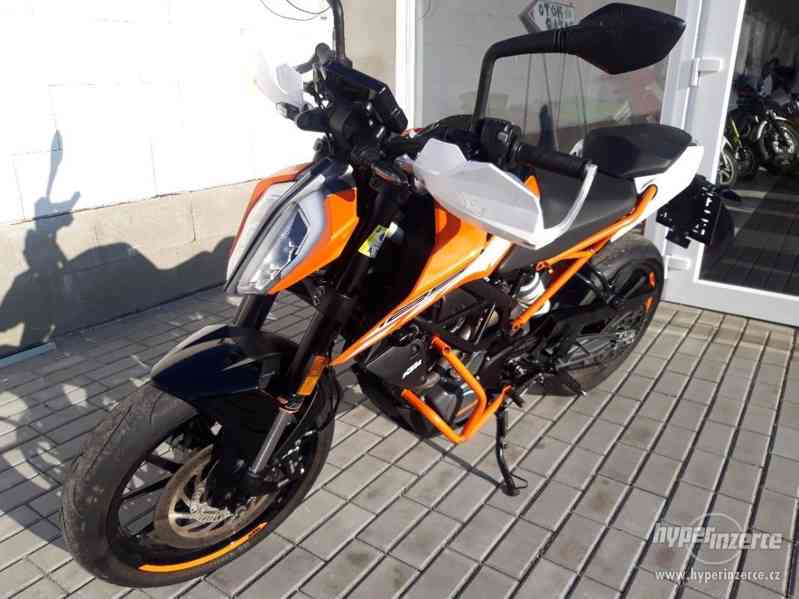 KTM Duke 125 ABS - foto 2
