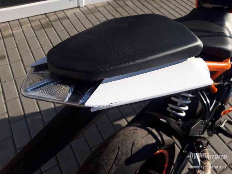 KTM Duke 125 ABS - foto 7