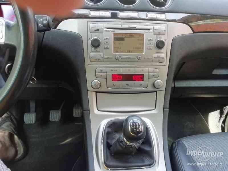 Ford Galaxy 2,0 tdci - foto 8