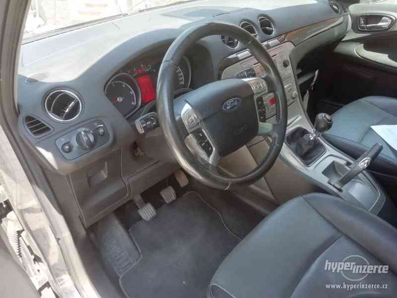 Ford Galaxy 2,0 tdci - foto 9