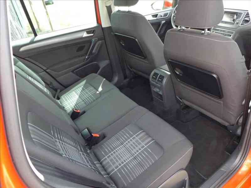 Volkswagen Golf Sportsvan 1,2 TSI VÝHŘEV TAŽNÉ 2X KOLA - foto 9