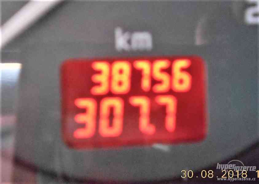 Renault Megane benzín 1.4 39 000 km - foto 3