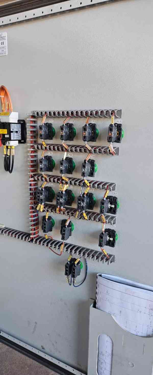 Tlaková tryskací kabina - 1500 mm, tryskač, pískovačka. - foto 7