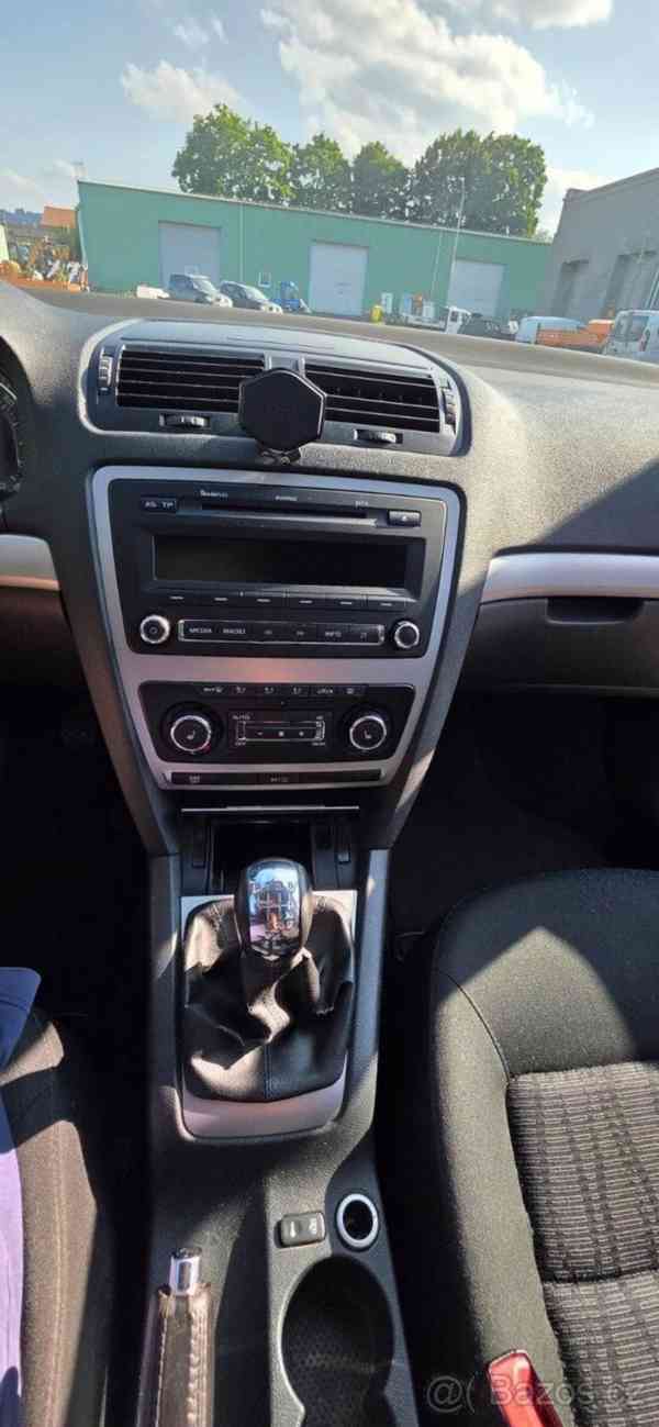 Škoda Octavia 2,0 - foto 13