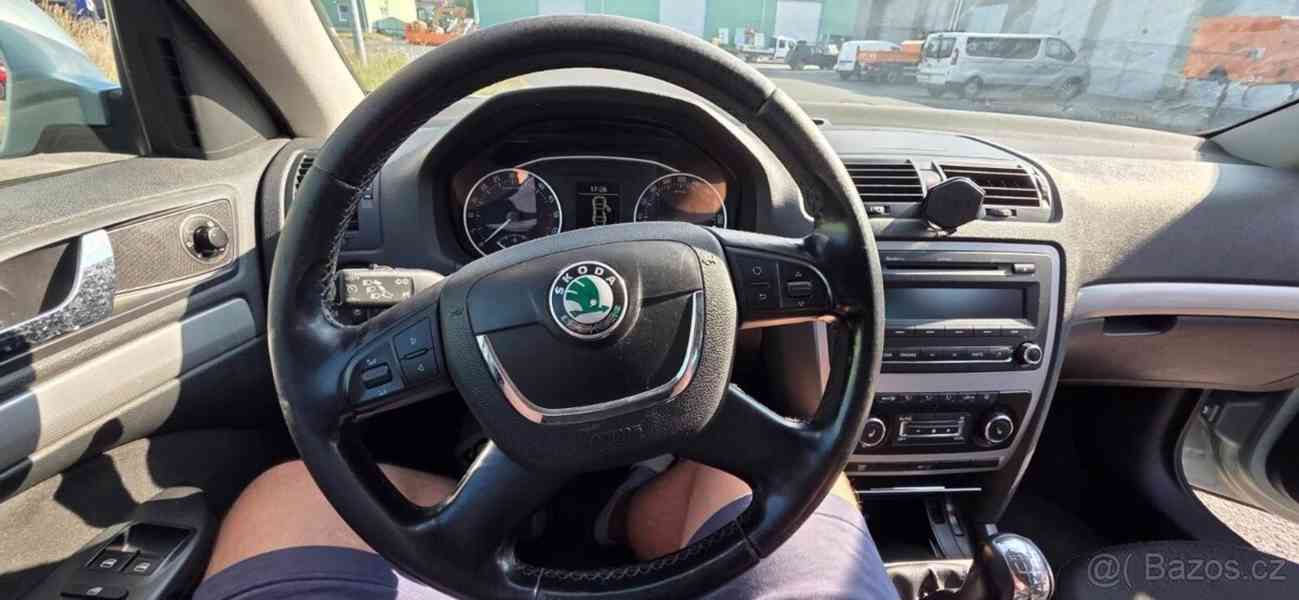 Škoda Octavia 2,0 - foto 11
