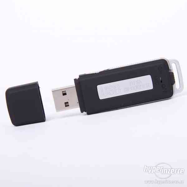 Diktafon ve flash disku PenDrive odposlech USB 4GB MVR-100