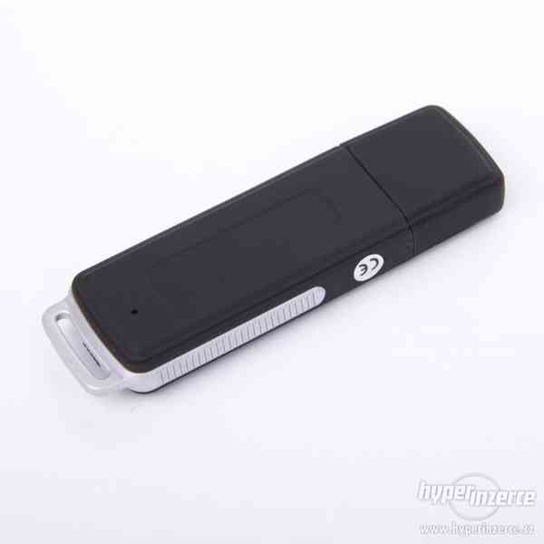 Diktafon ve flash disku PenDrive odposlech USB 4GB MVR-100 - foto 2